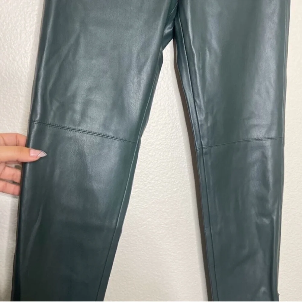 NWOT Zara Dark Green Leather high-waisted leggings. Size M. Ankle Zip